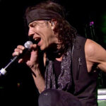 583C67DE-vocalist-gary-cherone-says-extreme-are-concentrating-on-new-material-before-we-go-out-on-the-road-next-year-image