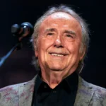 joan-manuel-serrat-en-su-concierto-de-despedida-en-barcelona-2022_2377